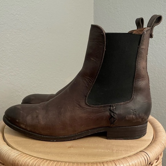 Frye Chelsea boot - Picture 4 of 5